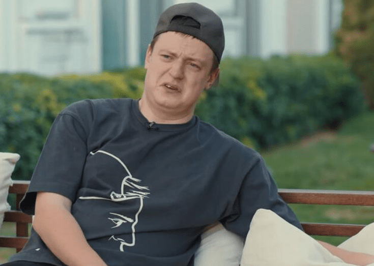 Mellstroy – Where He Streams, What He Plays, and Why He Still Dominates Russian-Language Casino Streaming (2)